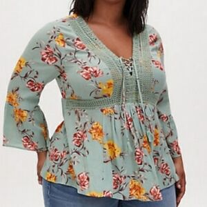 🆕 2X MINT GREEN FLORAL CRINKLE GAUZE & CROCHET TOP